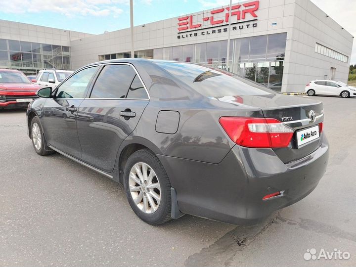 Toyota Camry 2.5 AT, 2014, 254 180 км