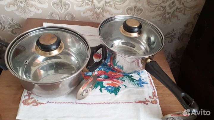 Кастрюля и кастрюля-ковш новые с крышками