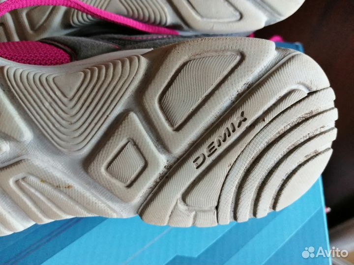 Кроссовки для девочки