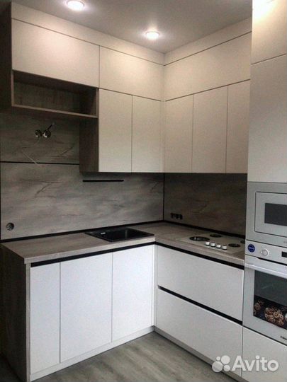 Кухня на заказ угловая кухонный гарнитур