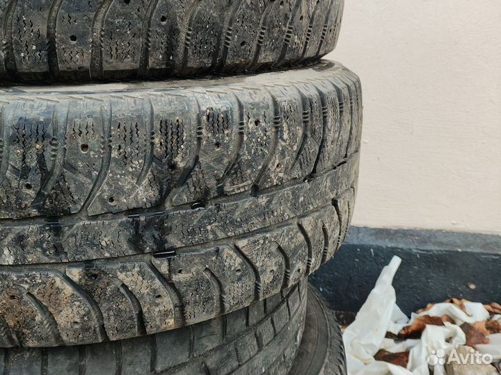 Bridgestone Ice Cruiser 7000 195/60 R15