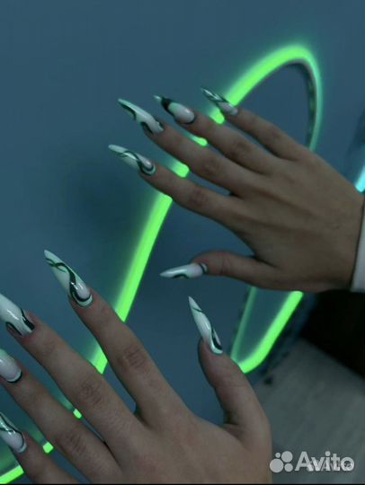 Наращивание ногтей