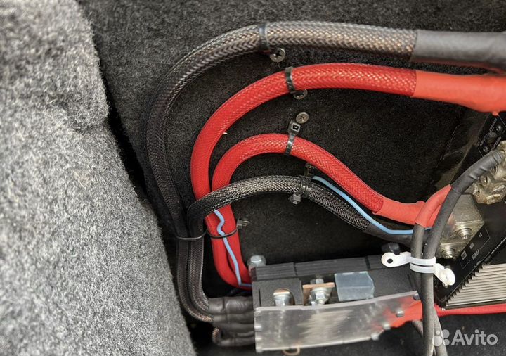 Сабвуфер на машину