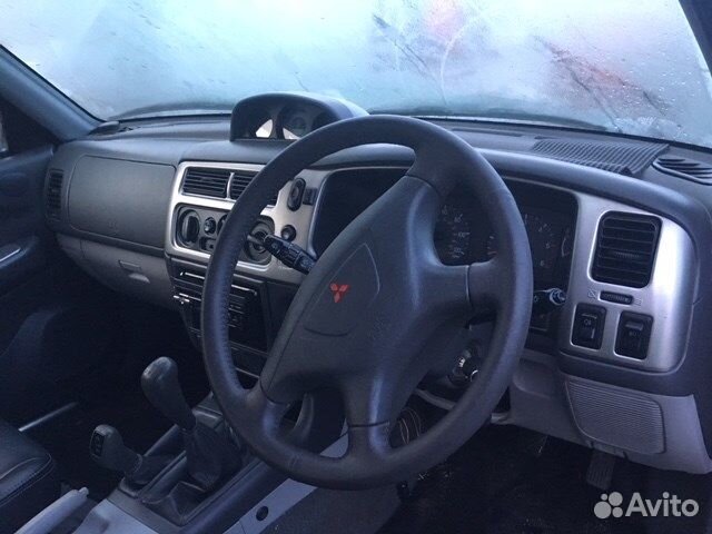 Разбор на запчасти Mitsubishi Montero Sport / Paje