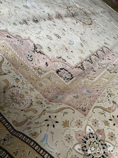 Ковер шелковый