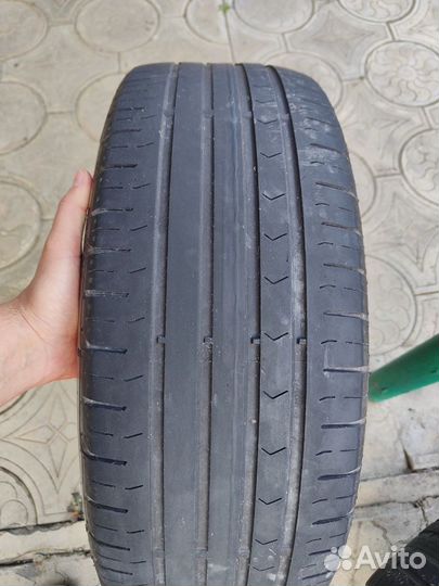 Continental ContiPremiumContact 215/60 R16