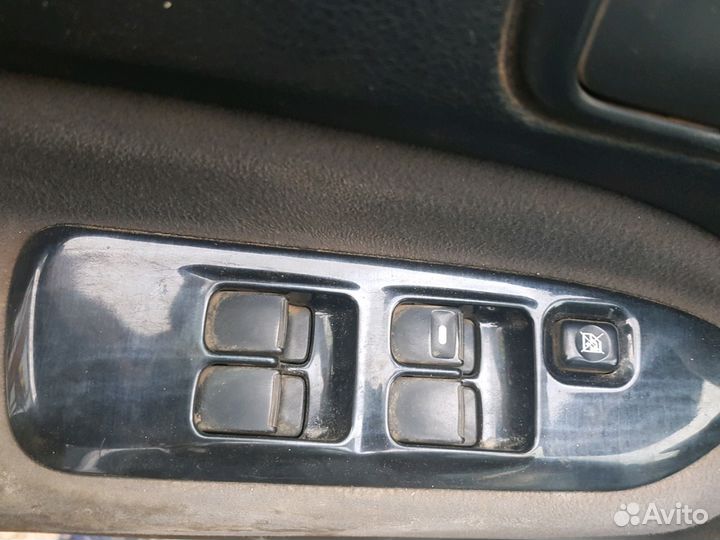 Блок управления стеклоподъемниками Митсубиси Лансе