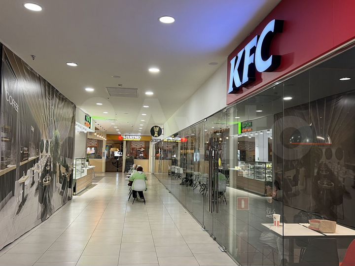 Корнеры на фудкорте от 7 до 60,5 м². Собственник