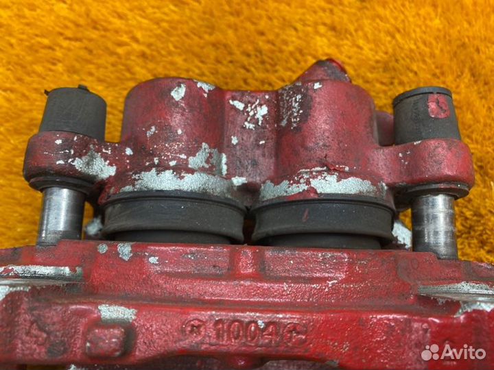 Суппорт передний правый Volvo Xc60 DZ44 B4204T6