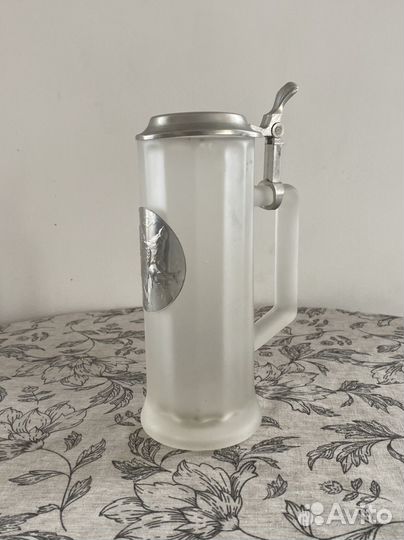 Пивная кружка с крышкой