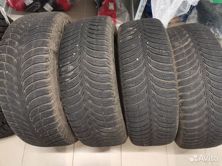 Goodyear UltraGrip 215/60 R16