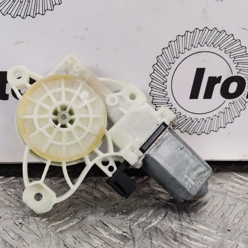 Стёкла для Mercedes-Benz GLC-класс X253 : купить во всех