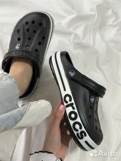 Женская обувь crocs