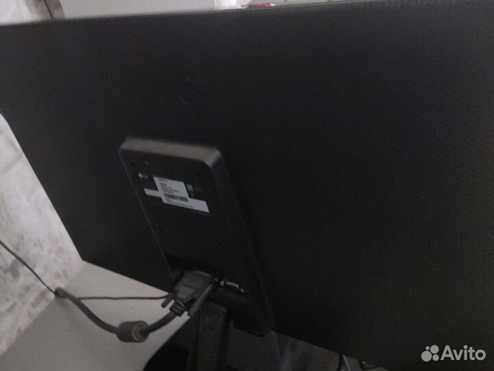 Монитор LG 23 IPS,LED