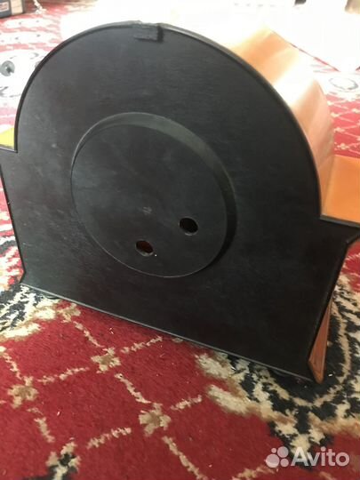 Часы механические настольные СССР