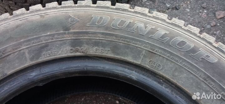 Dunlop SP Winter Ice 01 185/70 R14