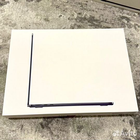 Macbook air 13 m3 8 256