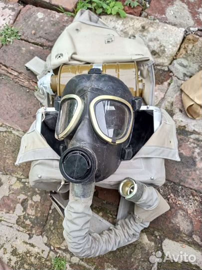 Противогаз