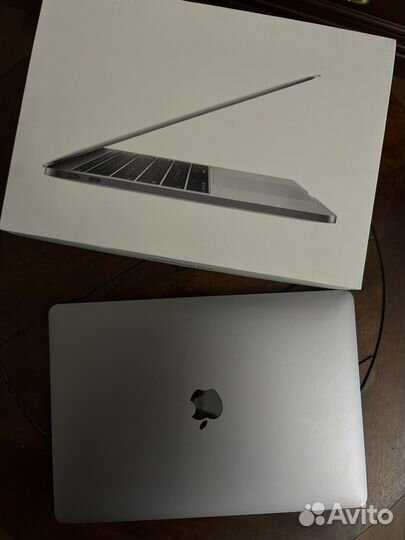 Apple Macbook pro 13 2017