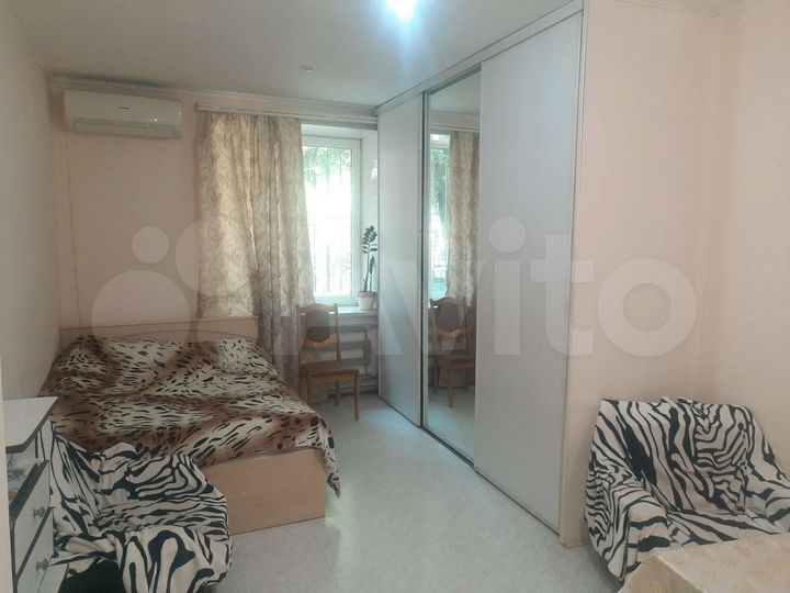 3-к. квартира, 90 м², 1/3 эт.