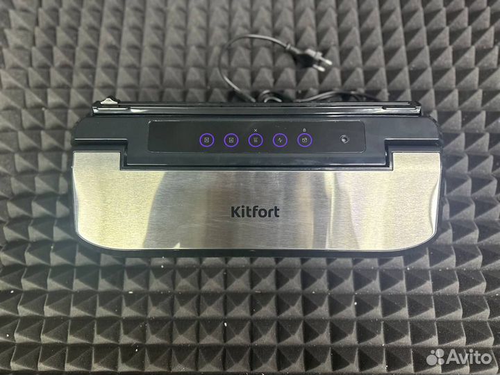 Вакууматор Kitfort KT-1516