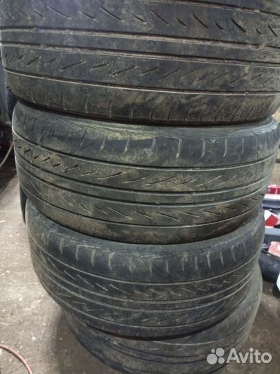 Bridgestone MY-02 Sporty Style 215/50 R17