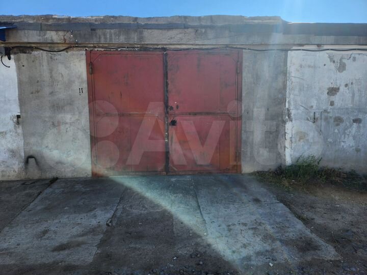 Гараж, > 30 м²