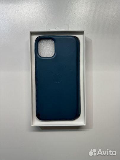 Чехол Apple iPhone 11 Pro Leather Folio Peacock