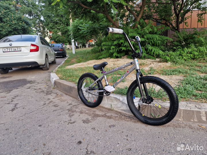 Трюковой велосипед bmx