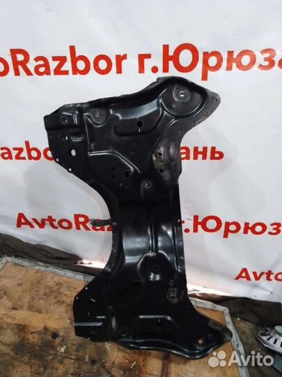 Подрамник передний Peugeot 206