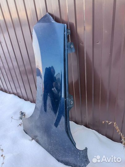 Крыло Судзуки Гранд витара