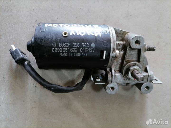 Моторчик люка Mercedes 190 W201 1982-1993