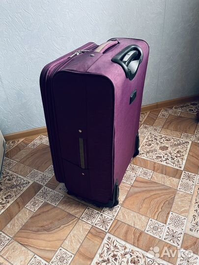 Чемодан на колесах