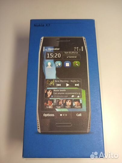 Nokia X7-00