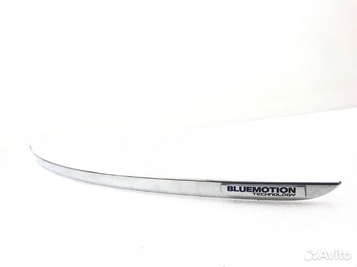 Молдинг крышки багажника Volkswagen Passat B7 2012