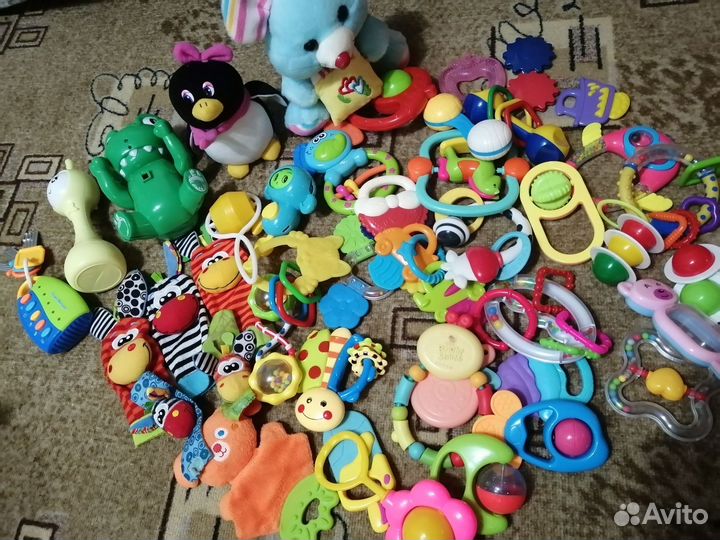 Игрушки пакетом + обувь
