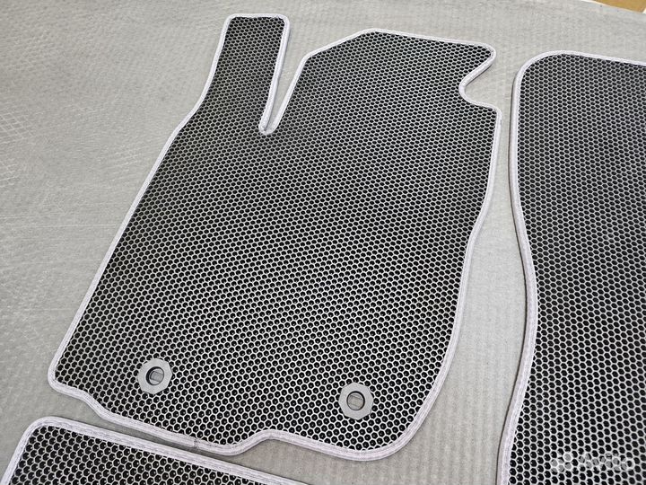 Ева коврики на Toyota RAV 4 CA-40 2012-2019