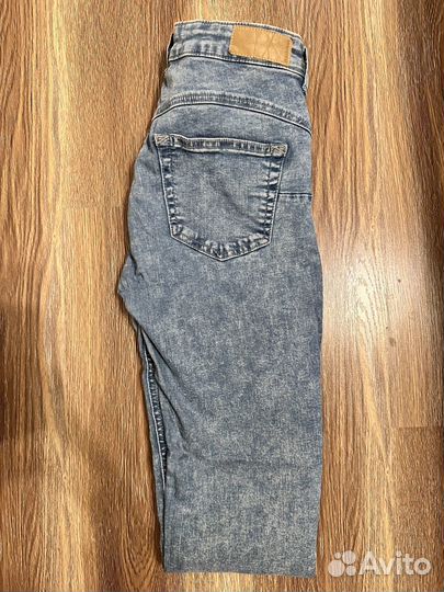 Джинсы pull and bear женские