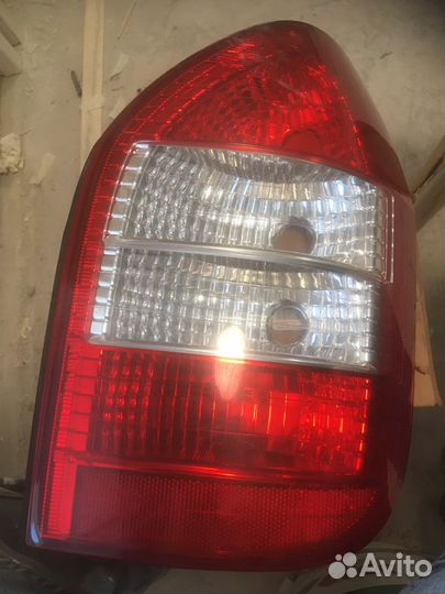 Фонарь правый на зафиру А