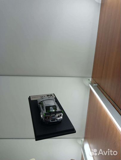 Модель 1:64 nissan gtr