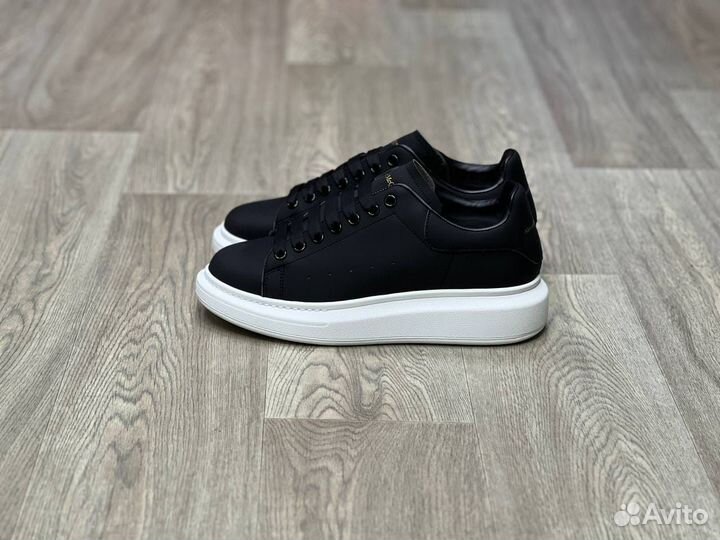 Кроссовки Alexander McQueen Black White (36-45)