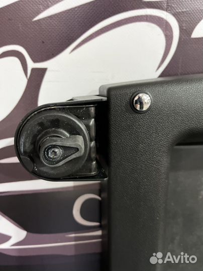 Вещевой отсек багажника мерседес w212 w218