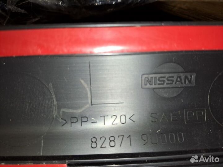 Молдинг двери левый задний Nissan Note E11 2005-2013