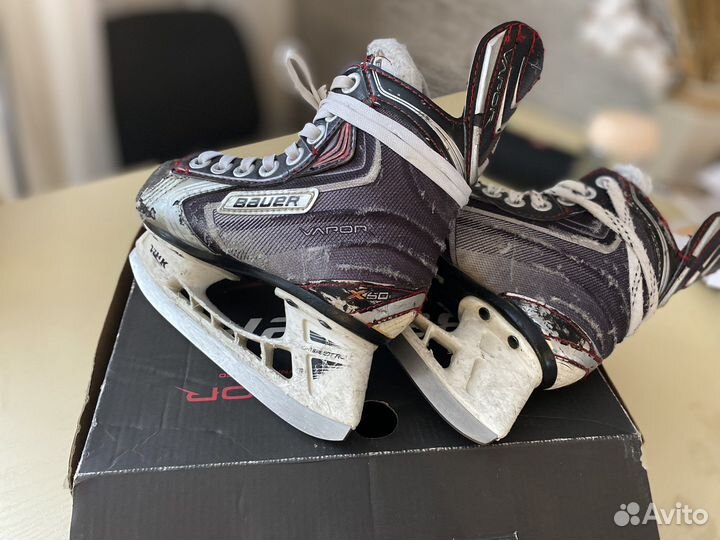 Коньки хоккейные детские