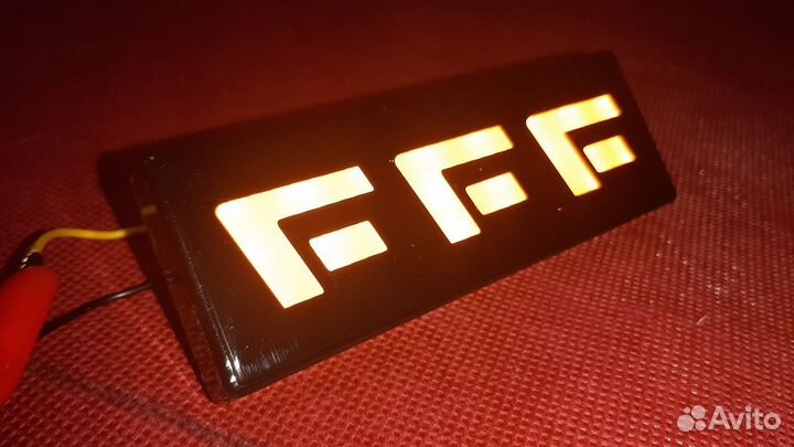 Поворотник Нива в крылья, желтый свет