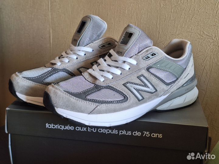 Кроссовки New Balance 990v5