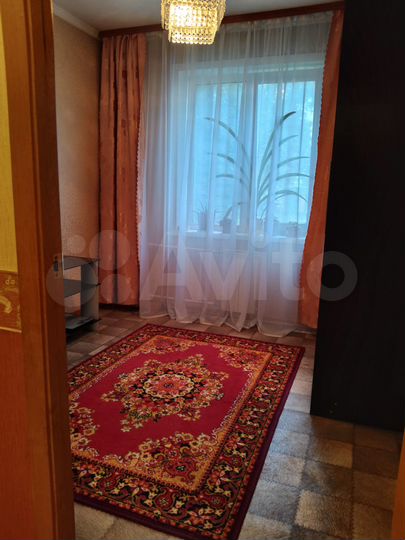 4-к. квартира, 73 м², 1/9 эт.