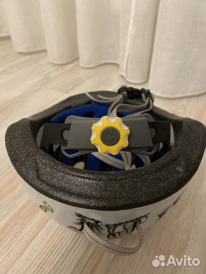 Шлем велосипедный детский spesialized