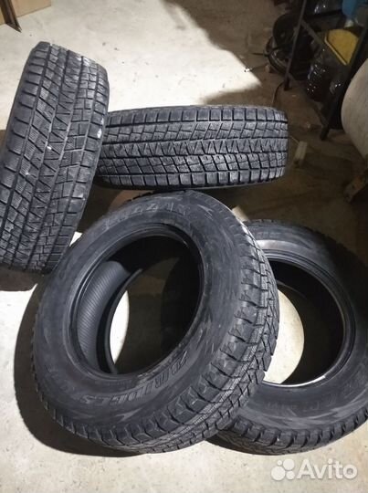 Bridgestone Blizzak DM-V1 265/65 R17 28V