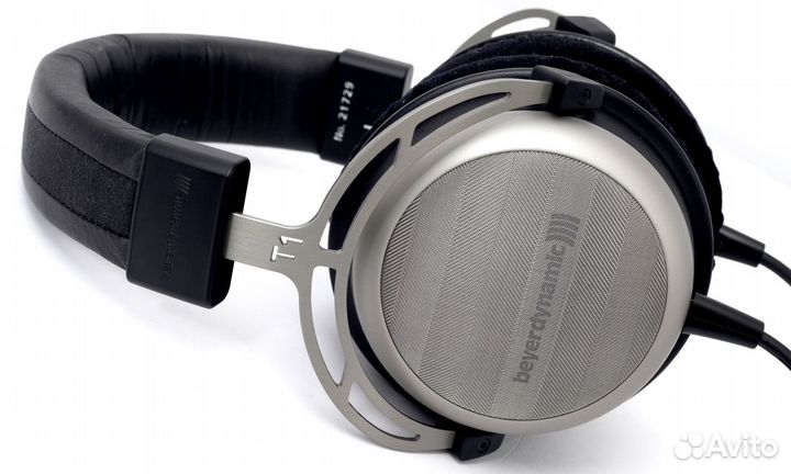 Полуоткрытые наушники Beyerdynamic T1 (Tesla T 1)